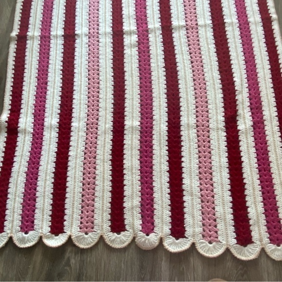 Afghan Blanket Homemade Grannycore Throw Pink White Red - Picture 9 of 12